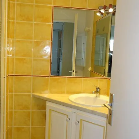 Duplex Climatise 4 Pers, Balcon, Parking Prive, Proche Plages Et Commerces - Fr-1-335-168 * Hyères