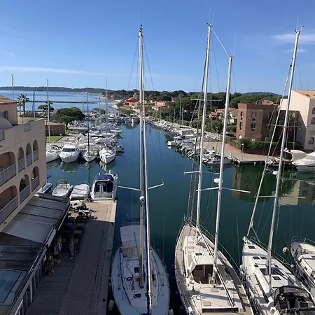Duplex Climatise 4 Pers, Balcon, Parking Prive, Proche Plages Et Commerces - Fr-1-335-168 Apartament *